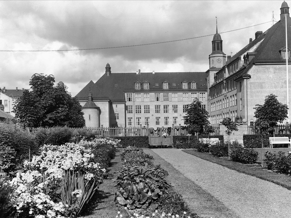 06 Foto: Wilse, Anders Beer/DEXTRA Photo, Teknisk museum. Bildetekst: Herslebs skole. 09.09.1931