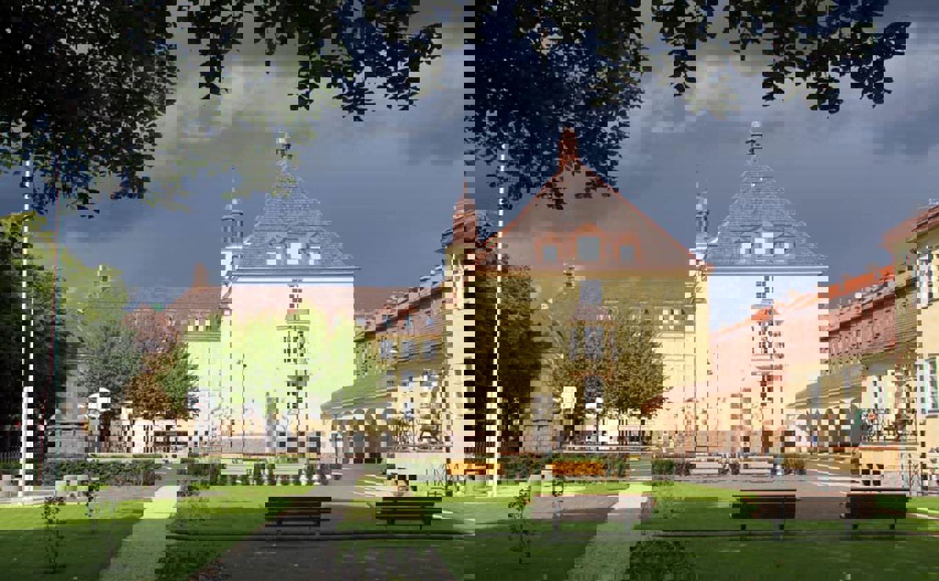 Skolen og sommerhage Skolen og sommerhage